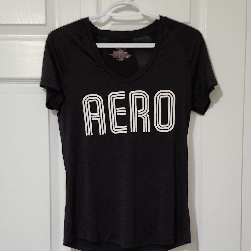 Aeropostale Black Fitted Graphic Tee